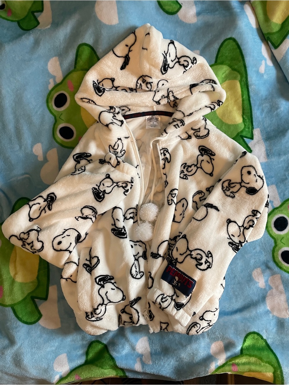 Peanuts Snoopy Cozy White Zip Up Hoodie Small